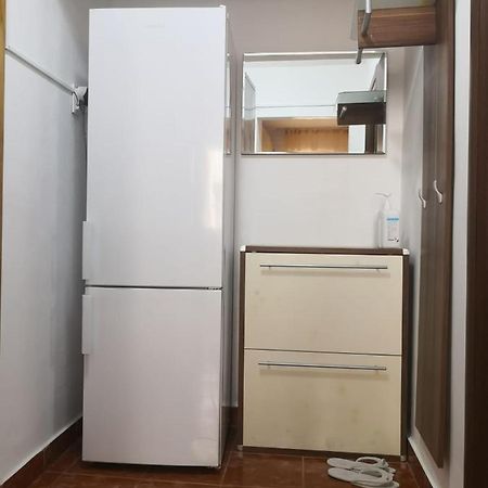 Apartament Cu Doua Camere Târgu Jiu Exteriér fotografie